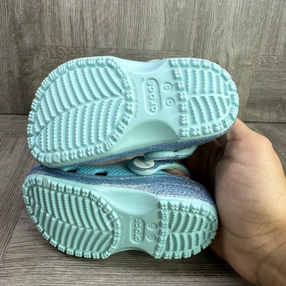 CROCS Frozen Elsa Classic Toddler size 5 Blue Clog - Picture 7 of 8